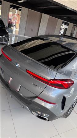 بی ئێم دەبڵیو X6